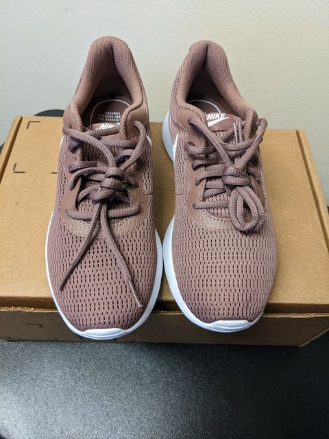 nike tanjun smokey mauve