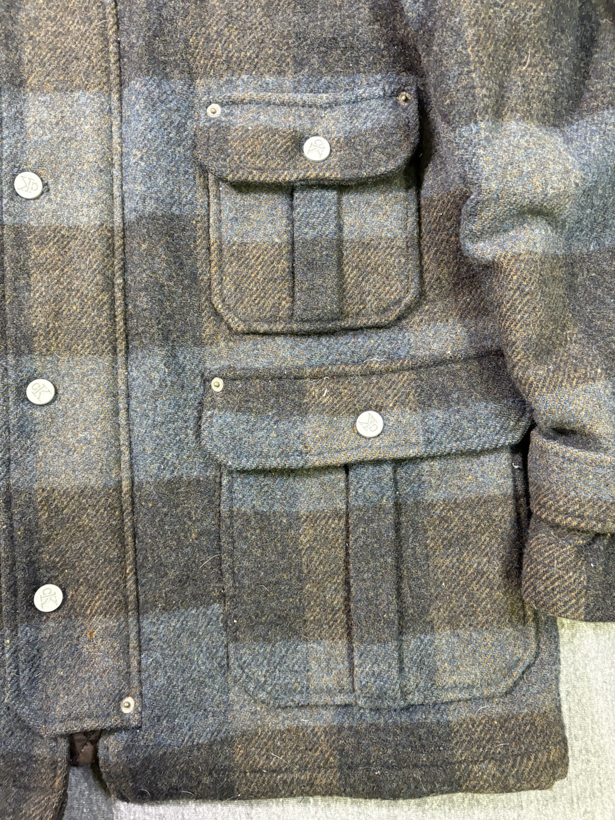 VTG 90s Calvin Klein Wool Hunting Mackinaw Chore Coat Size L Blue Plaid Workwear thumbnail 4
