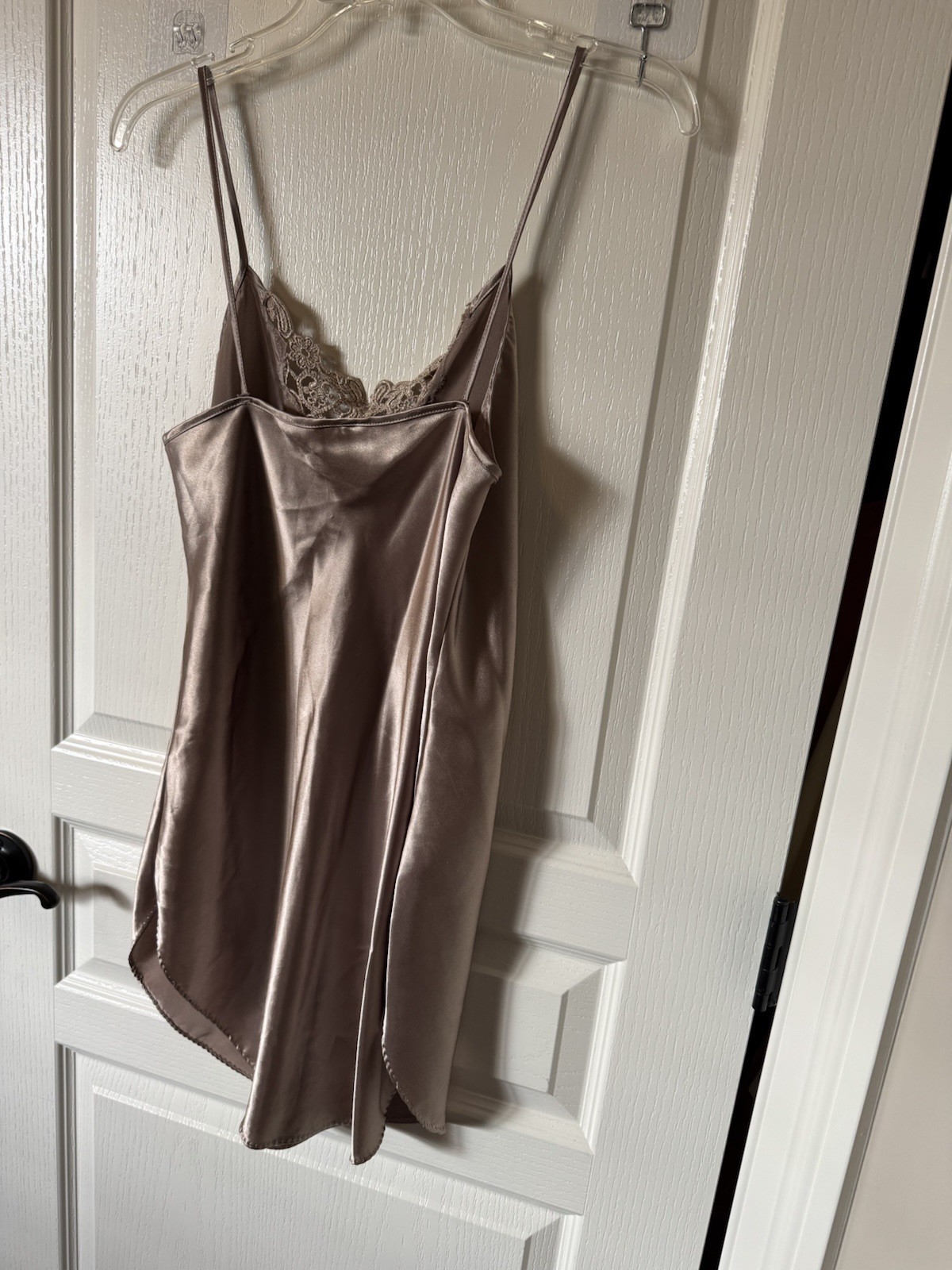 CINEMA ETOILE Gown L Lingerie 2 pc Set Satin Tan Nightgown Robe Size Small