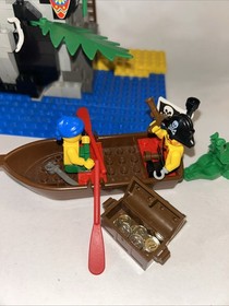 LEGO Pirates: Forbidden Cove (6264)