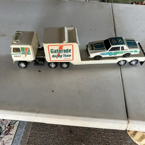 Vintage DiGard Racing Gatorade Truck W/Trailer & plastic #88 car in tow