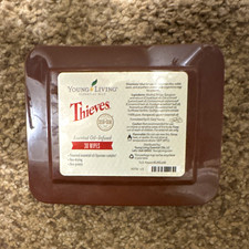 Young Living Thieves 30 Wipes Refillable Snap Lid Plastic Rectangle Container