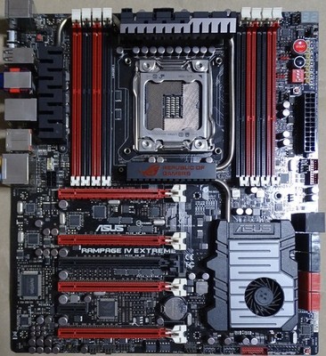 Asus Rampage IV Extreme Motherboard Sockel 2011