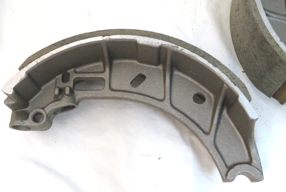 Задние тормозные колодки алюминиевые Mercedes Benz 190C 190Dc 220b Sb SEb 1961-1963 BS170 - Изображение 2 из 4