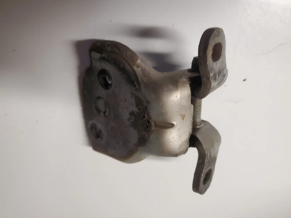 Honda, Acura Hinge A Front Door Left Upper Or Right Lower Used OEM - Image 2 of 2