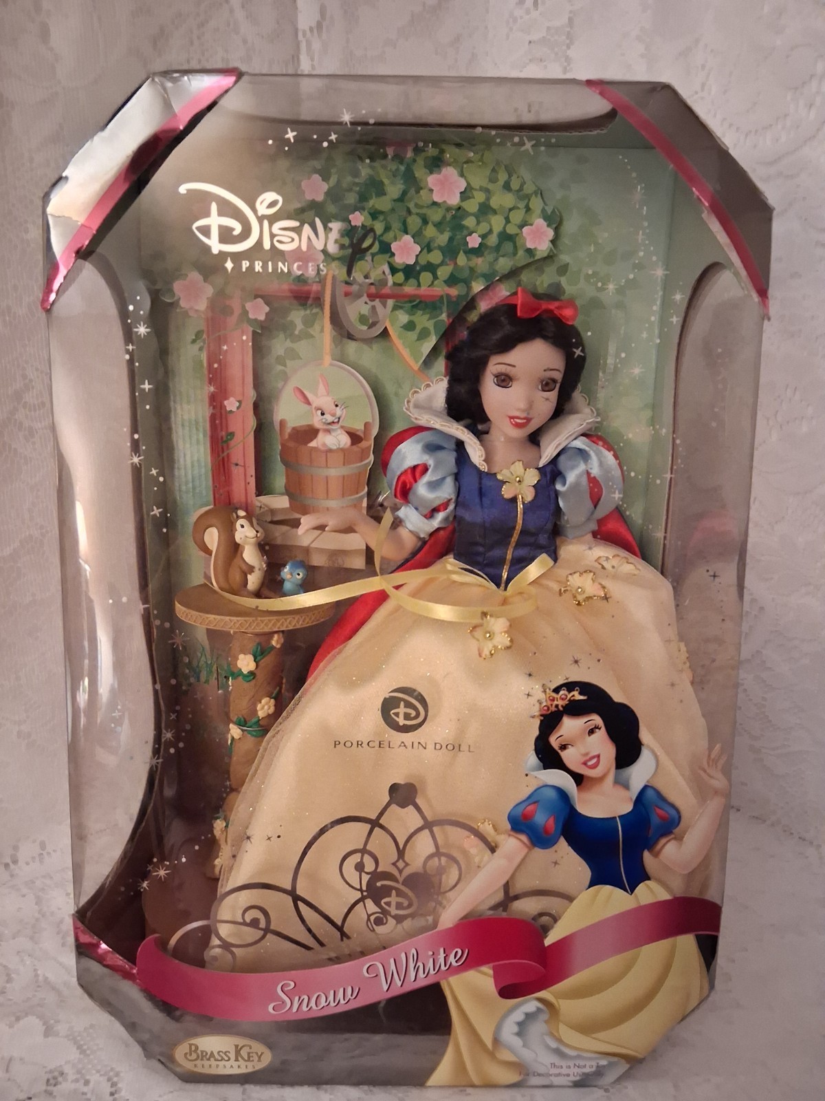 Disney Brass Key Snow White Porcelain Doll Collector Edition Original Box