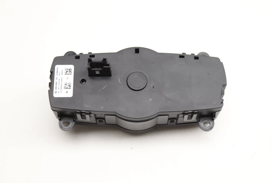 BMW 650I XDRIVE GRAN CUPÉ 2013-2019 - Interruptor de luz antiniebla/esfera de faros Foto 2 de 4