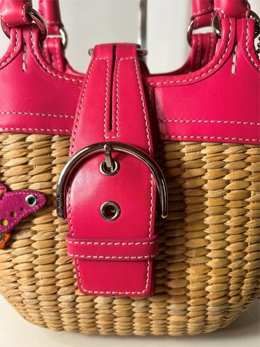 Coach Webte Stroh/Korb dunkelrosa Leder Schultasche Tasche/Geldbörse Schmetterling Applikation - Bild 6 von 11