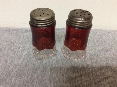 Antique Duncan Miller Button Arches Ruby Flashed Salt & Pepper Shaker - Picture 2 of 12