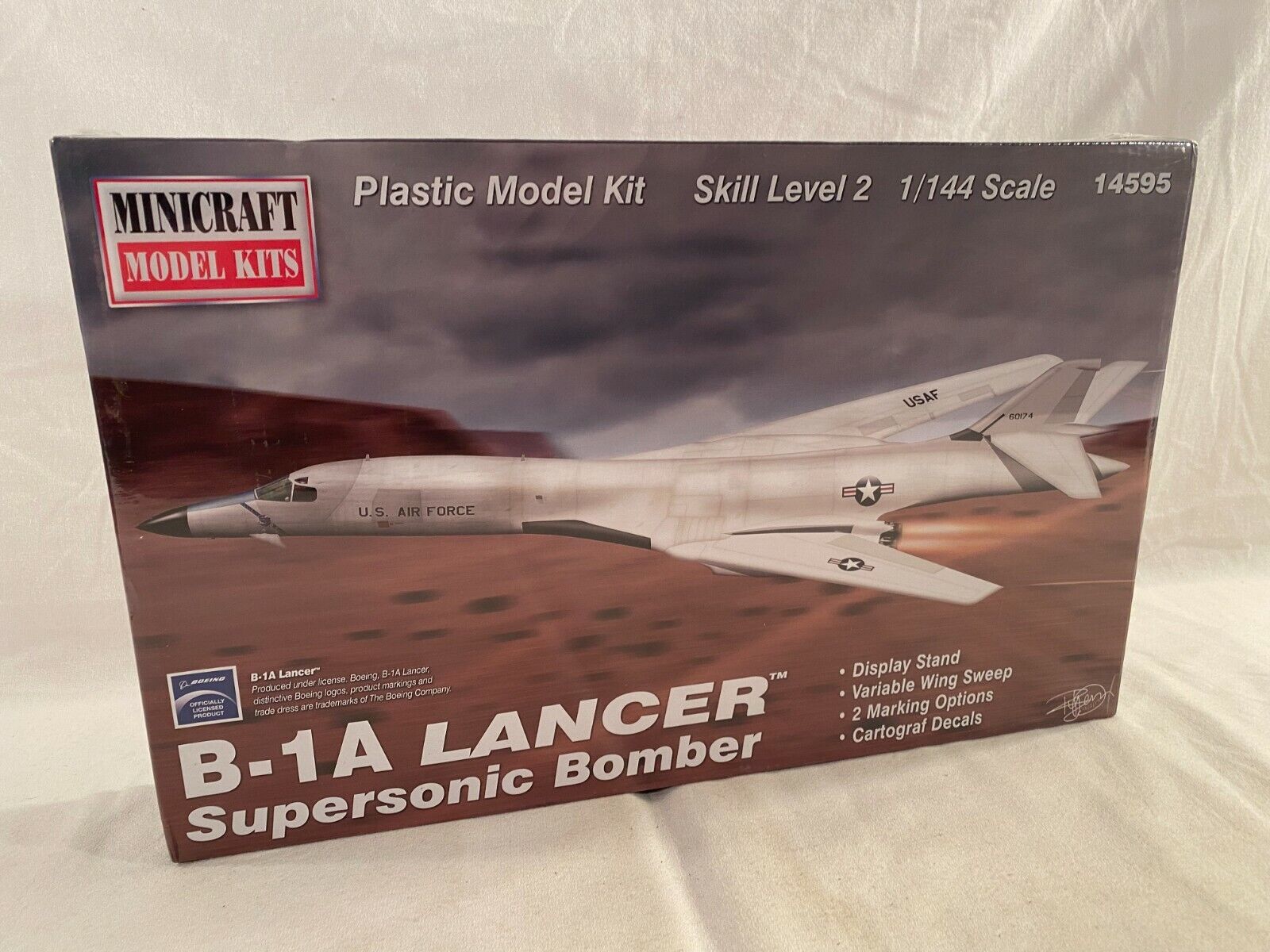 BRAND NEW Minicraft 1:144 B-1A Lancer Supersonic Bomber Plane Kit