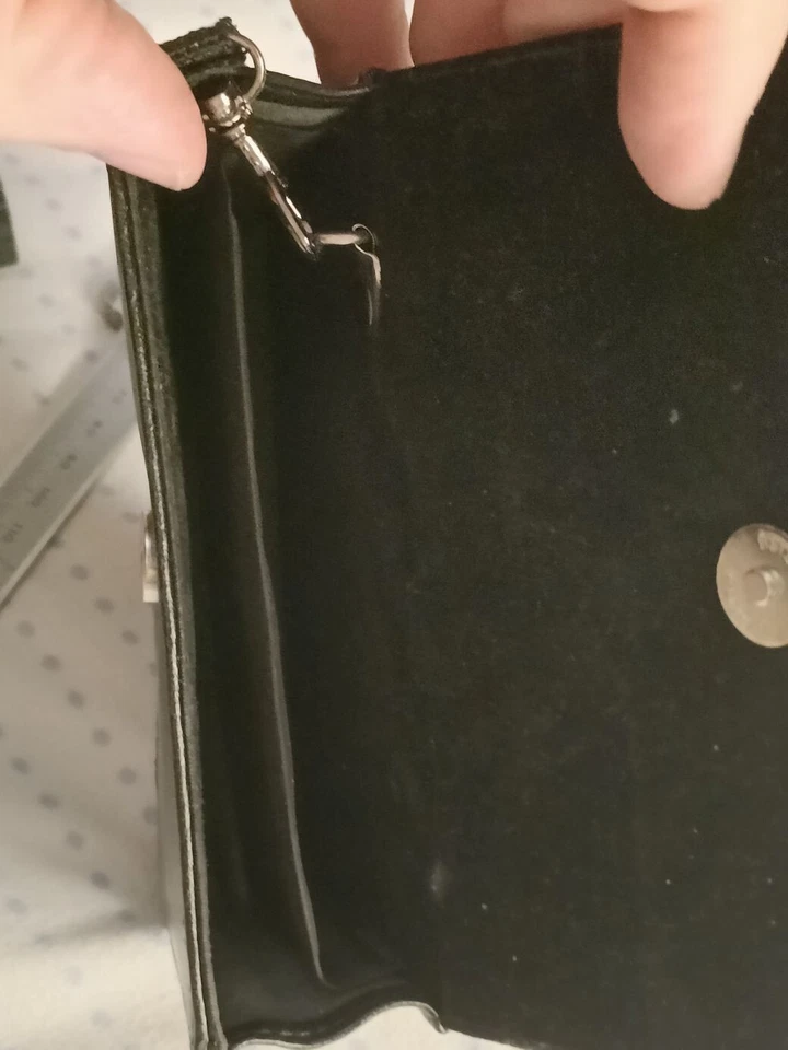 Festplatten-Transporttasche für zwei 2,5 Zoll Festplatten - Bild 3 von 3