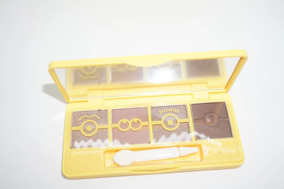 Missha Eye Color Studio Mini ~ Minions ~ Nuevo en caja Foto 4 de 4