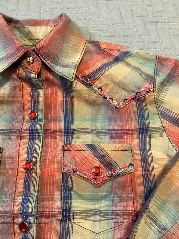 Рубашка для девочек Ruby Red Snap Up с длинным рукавом Rock 47 Wrangler размер XS - Изображение 4 из 4