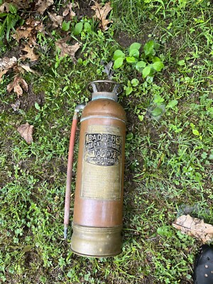 VINTAGE BADGERS COPPER BRASS FIRE EXTINGUISHER 2 1/2 GALLON EMPTY Original MA