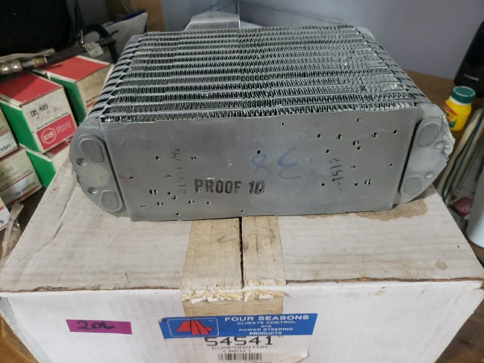 Núcleo evaporador Four Seasons 54541 para camionetas Ford Serie F 1987-93 Bronco nuevo Foto 4 de 4