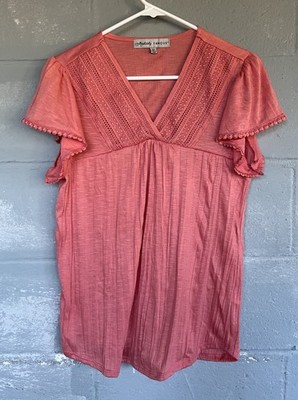 Absolutely Famous Women s Medium Boho Soft Peasant Top Pink Flutter Sleeve Knit