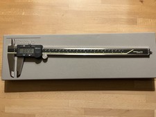 mitutoyo digital caliper 12”.Machinist’s tool.