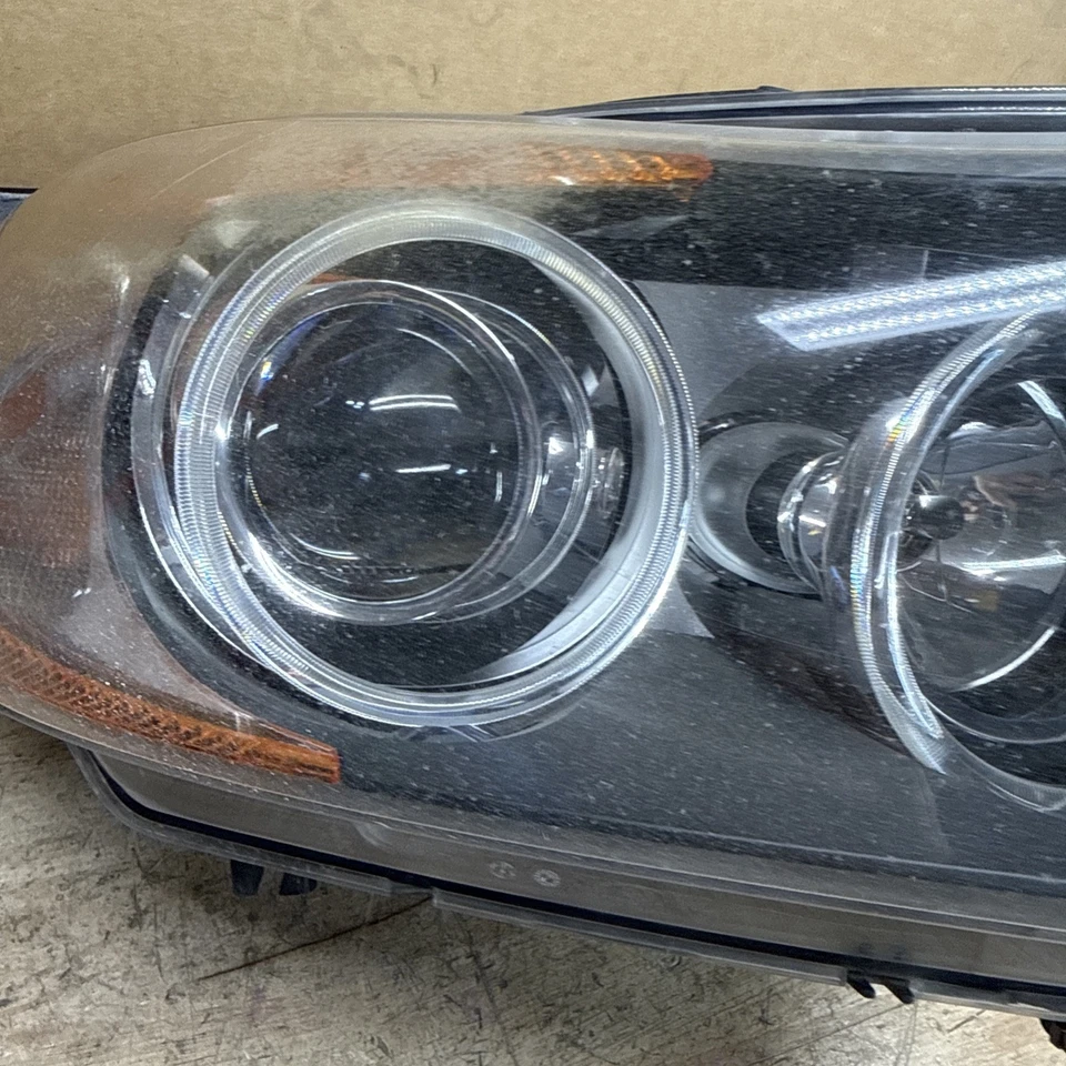 06 07 08 BMW E90 E91 325I 328I 330I 335I RIGHT PASSENGER HID XENON HEADLIGHT Foto 4 de 4
