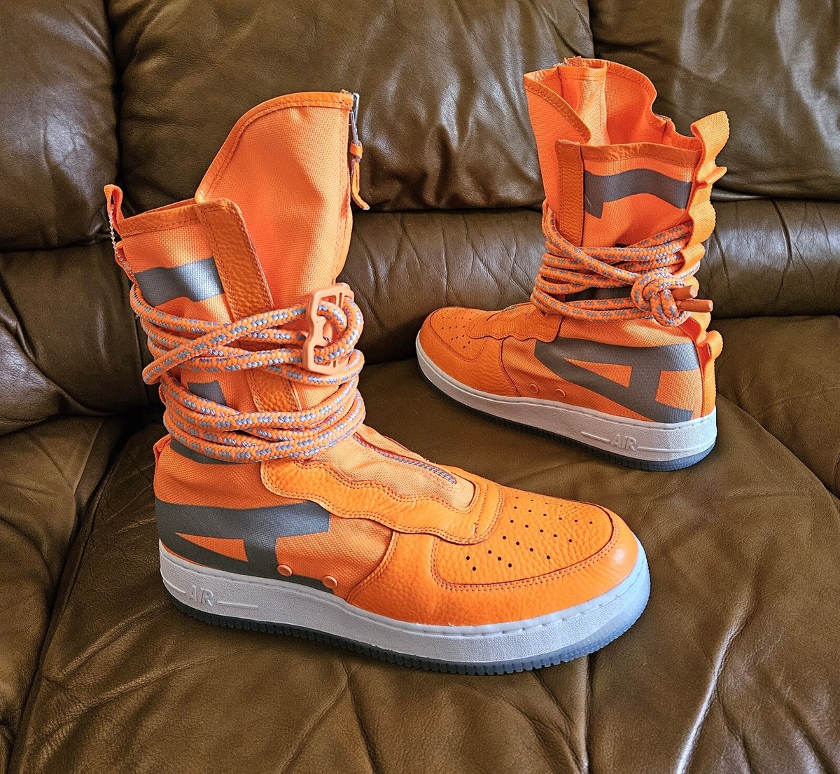 nike special field air force 1 high total orange