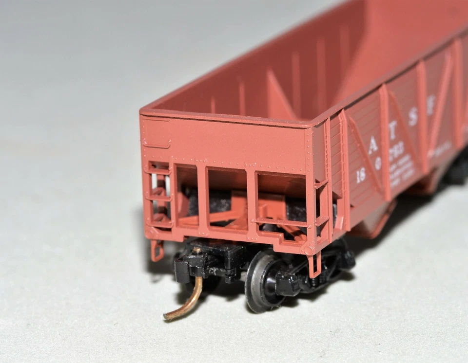 Kadee 57010 A.T.S.F. vintage escala N Tolva doble lateral compuesta 180793 - 33' Foto 4 de 4