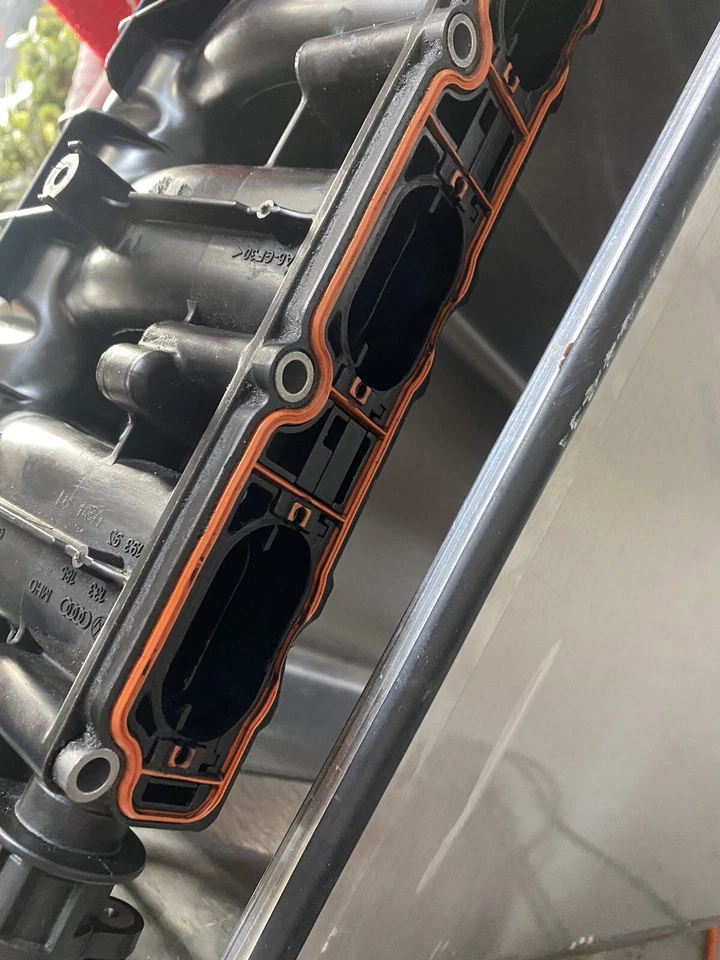 2009 2018 VOLKSWAGEN TIGUAN 2.0L INTAKE MANIFOLD ASSY OEM+ - Image 3 of 4