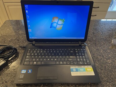 Toshiba Satellite C55 Laptop (15.6'', 750GB HDD, 6GB RAM, Intel Core i3 1.80GHz)
