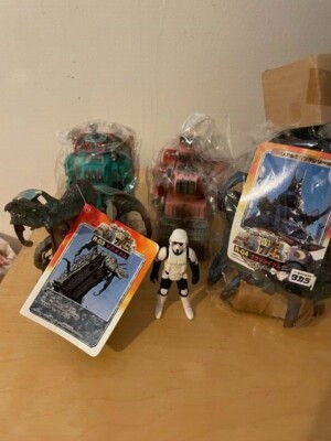 Giant Robot Mikazuki Vinyl Figures Kaiju Ultraman Takara Godzilla