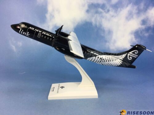 1:100 28CM RISESOON AIR NEW ZEALAND ATR72-600 Airplane ABS Plastic Plane Model - Picture 1 of 2