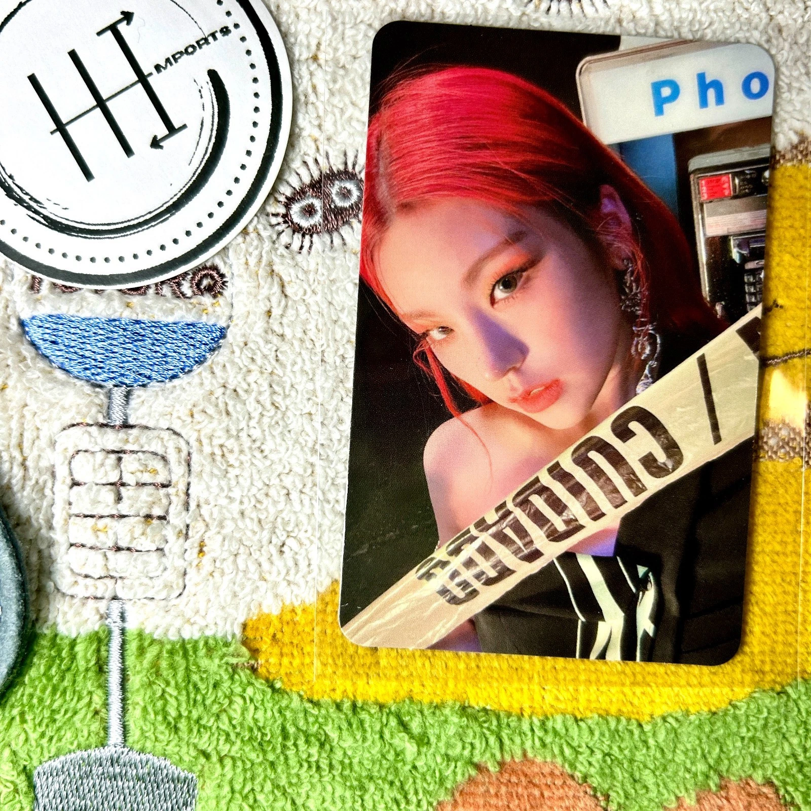 Yeji – GUESS WHO core album photocard photocard