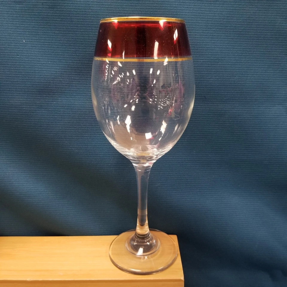 Juego de 6 copas de vino Cristalleria Fratelli Fumo borde rojo/dorado Italia Foto 2 de 4