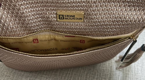 New ! Stone Mountain USA Light Pink Metallic Hobo  Shoulder Bag Pockets Spring - Picture 4 of 11