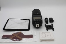 Godox V1 Pro Round Head Camera Flash and LED Modeling Lamp READ DESC PC1740616