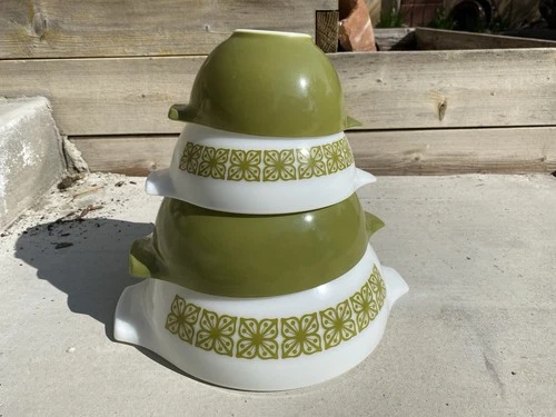 Vintage PYREX Verde Green Square Cinderella/Nesting Bowl Set of 4 #441- 444
