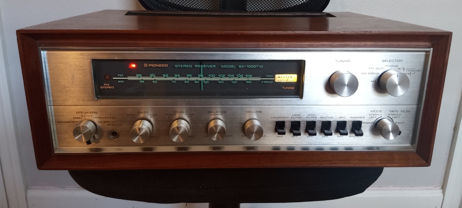 Pioneer SX-1000T vintage audio equipment - eBay listing photo 1