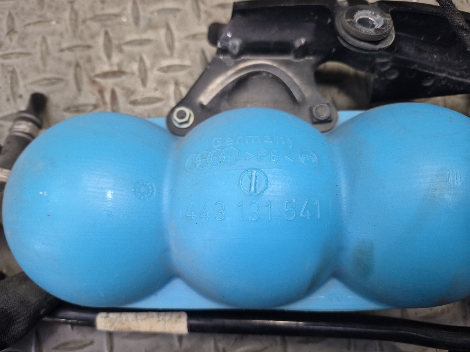 Bentley Continental GT 2003-2010 Brake booster with tandem pump