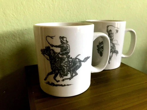 VTG Ceramic Coffee Mugs Western Cowboys Horses Rodeo Theme 10 Oz Set of 2