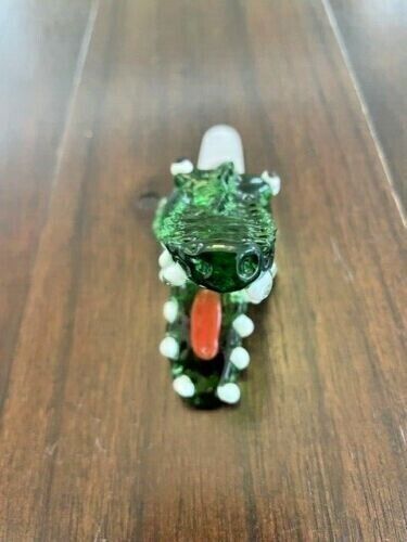 14MM Thick Quality Glass Green Alligator Bowl Pipe - Picture 3 of 3