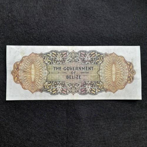 20 Dollars 1976 Belize Reproduction Banknote P-37 - Picture 2 of 4