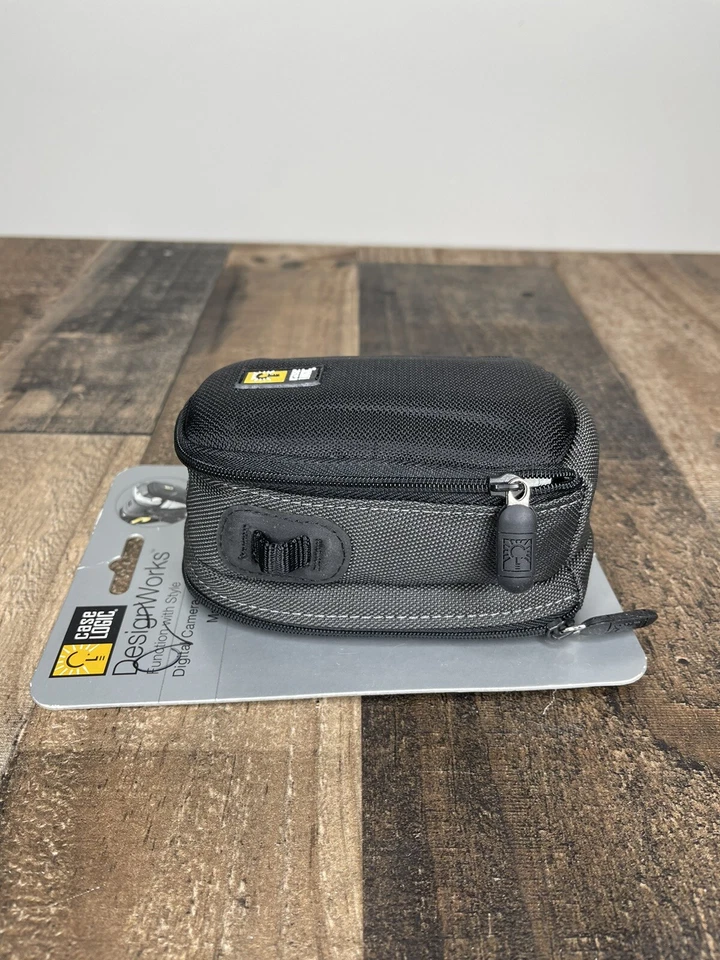 CASE LOGIC DIGITAL CAMERA COMPACT CASE PADDED TRAVEL QPB-3 BLACK - Image 2 of 4