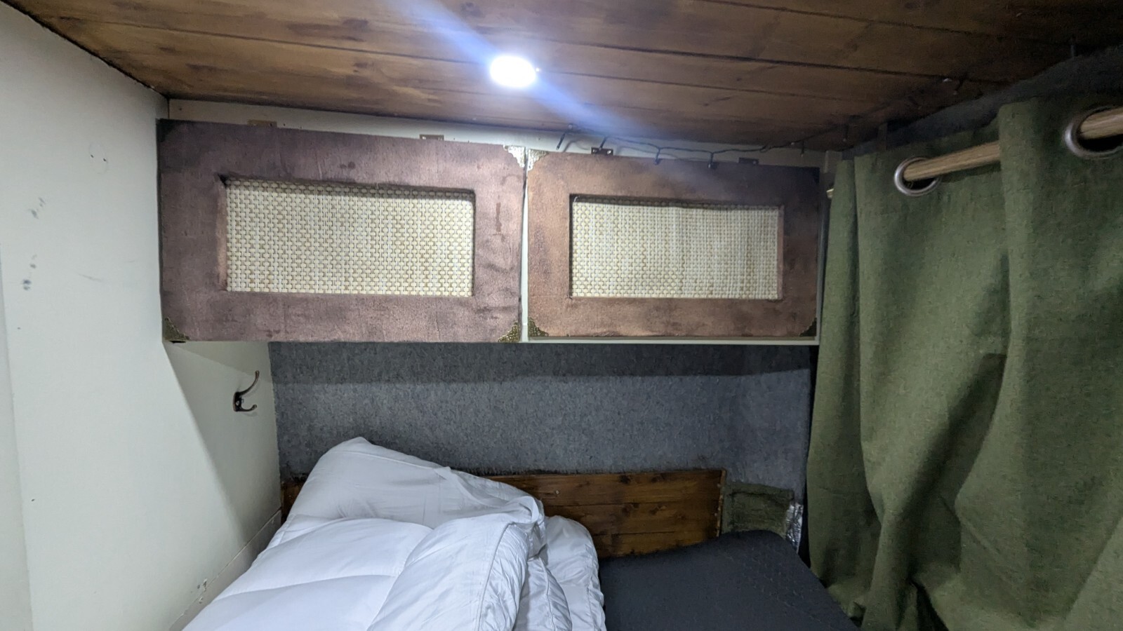 Picture 9 of 24