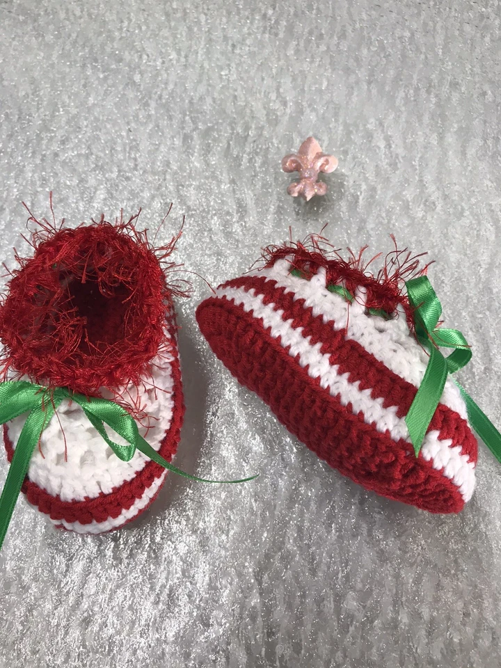 Botines Bebé Crochet Recién Nacido Calcetines Regalo Botines 0-6 Meses Color Blanco Rojo Verde Foto 2 de 4