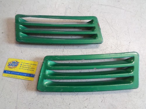 COPPIA GRIGLIE - PRESE ARIA COFANO ANTERIORE MATRA SIMCA BAGHEERA - DAL 73 AL 80 - Foto 1 di 2