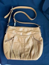 Tignanello Tan Leather Crossbody/Shoulder Bag Purse, Silver hardware Excel. cond