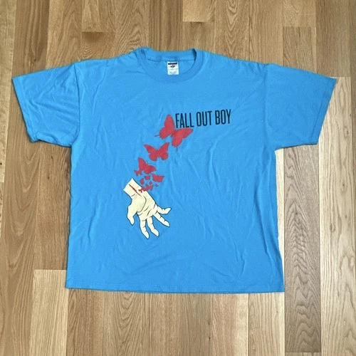 Fall Out Boy T Shirt Sz XL Rock Pop Punk Emo Band C 2000s vintage concert t-shirt, vintage, size XL, single stitch, B+ condition