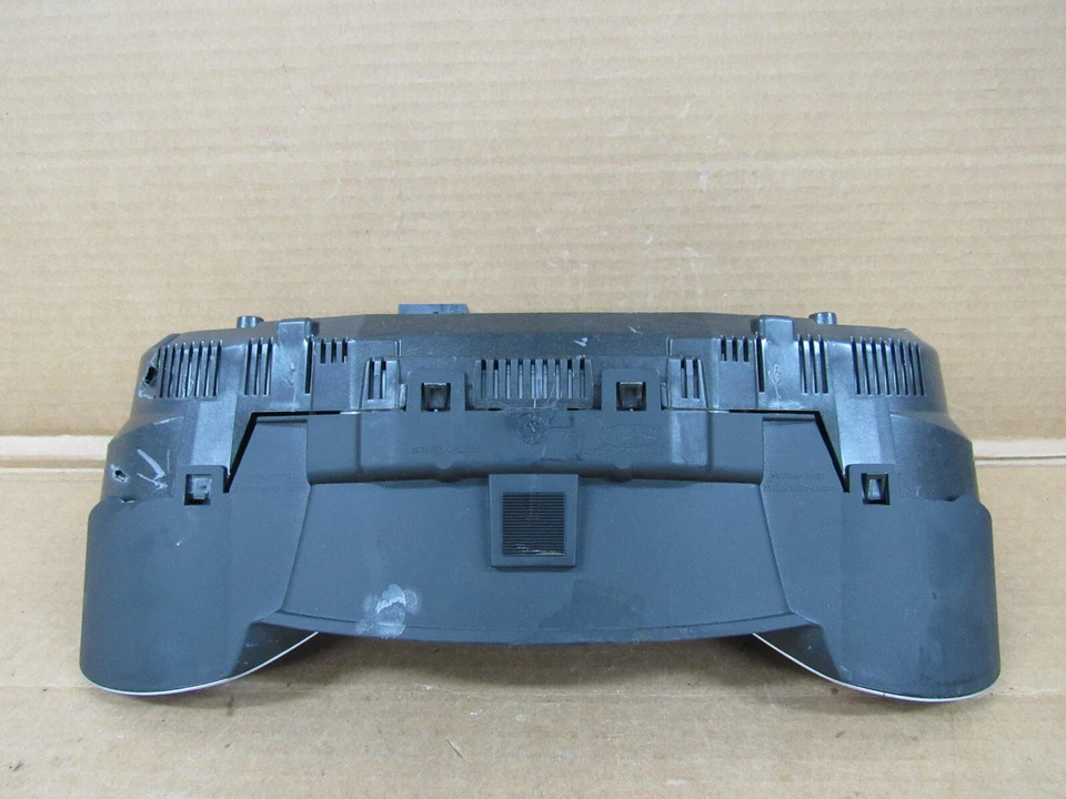 Cuadro de instrumentos velocímetro Ford Focus 2015 OEM F1ET-10849-CTG Foto 2 de 4