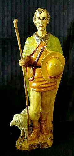VINTAGE 'SHEPHERD WITH LAMB' - HAND-CARVED & PAINTED WOOD SCULPTURE (16") - Picture 3 of 12