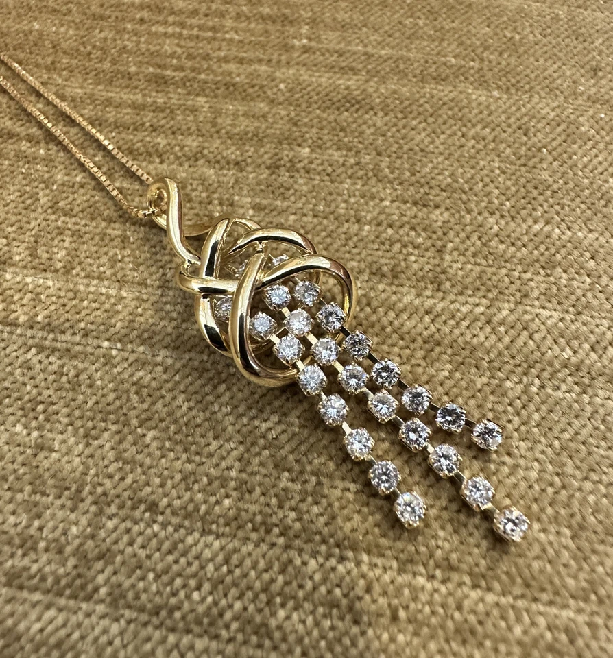 Colgante de diamantes en cascada de 1,00 quilates con cadena en oro amarillo de 18 k - HM2498V