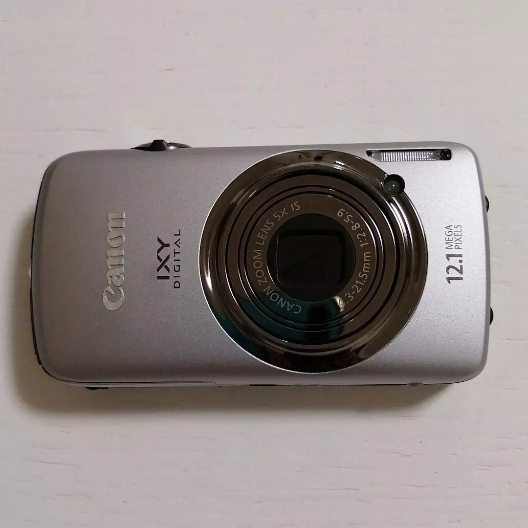 Canon Digital Camera IXY DIGITAL 930 IS Silver IXYD930IS 12.1 MP Tested  Working