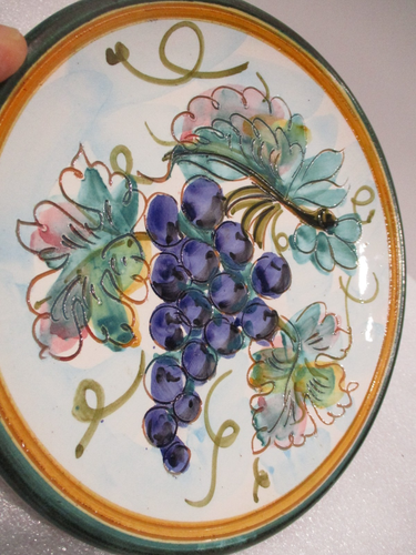 Leoncini 7-7/8" Italian Handpainted San Gimignano Wall Plates - Picture 4 of 7