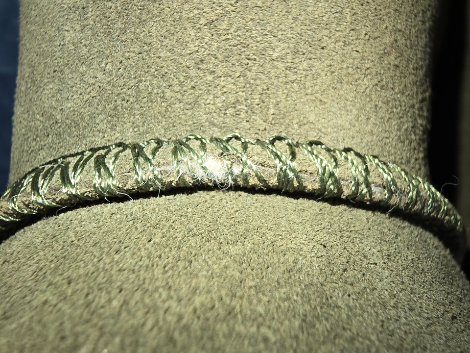 BearPaw Ladies Size 10 Shorty PullOn WaterResistant Ankle Bootie